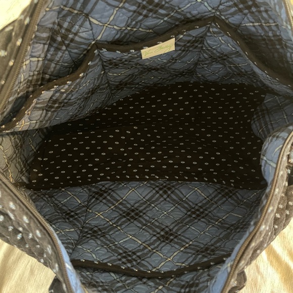 Vera Bradley Large Quilted Weekender Travel Bag Black Floral - Picture 3 of 4